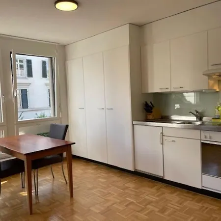 Practical And Cozy - Art 6 Apartmán *